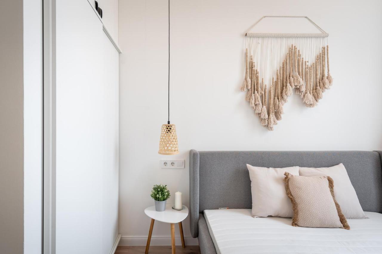 A62 - Akacfa Street Central Residence - Best Location By Bqa Budapest Exteriör bild