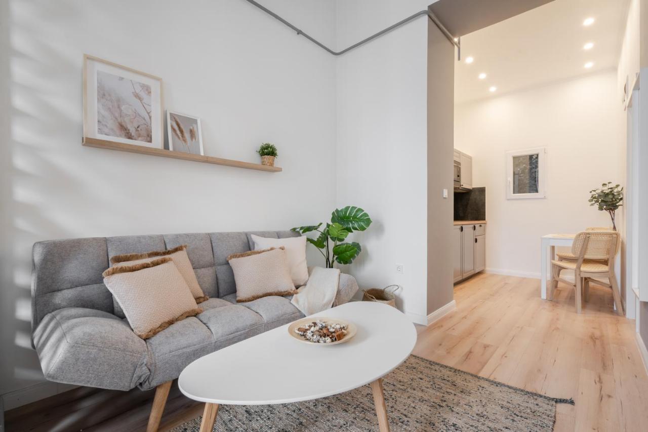 A62 - Akacfa Street Central Residence - Best Location By Bqa Budapest Exteriör bild