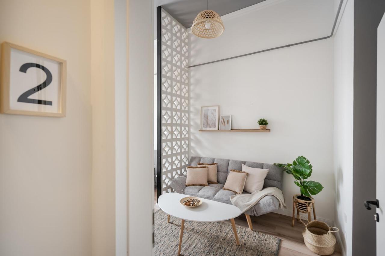 A62 - Akacfa Street Central Residence - Best Location By Bqa Budapest Exteriör bild