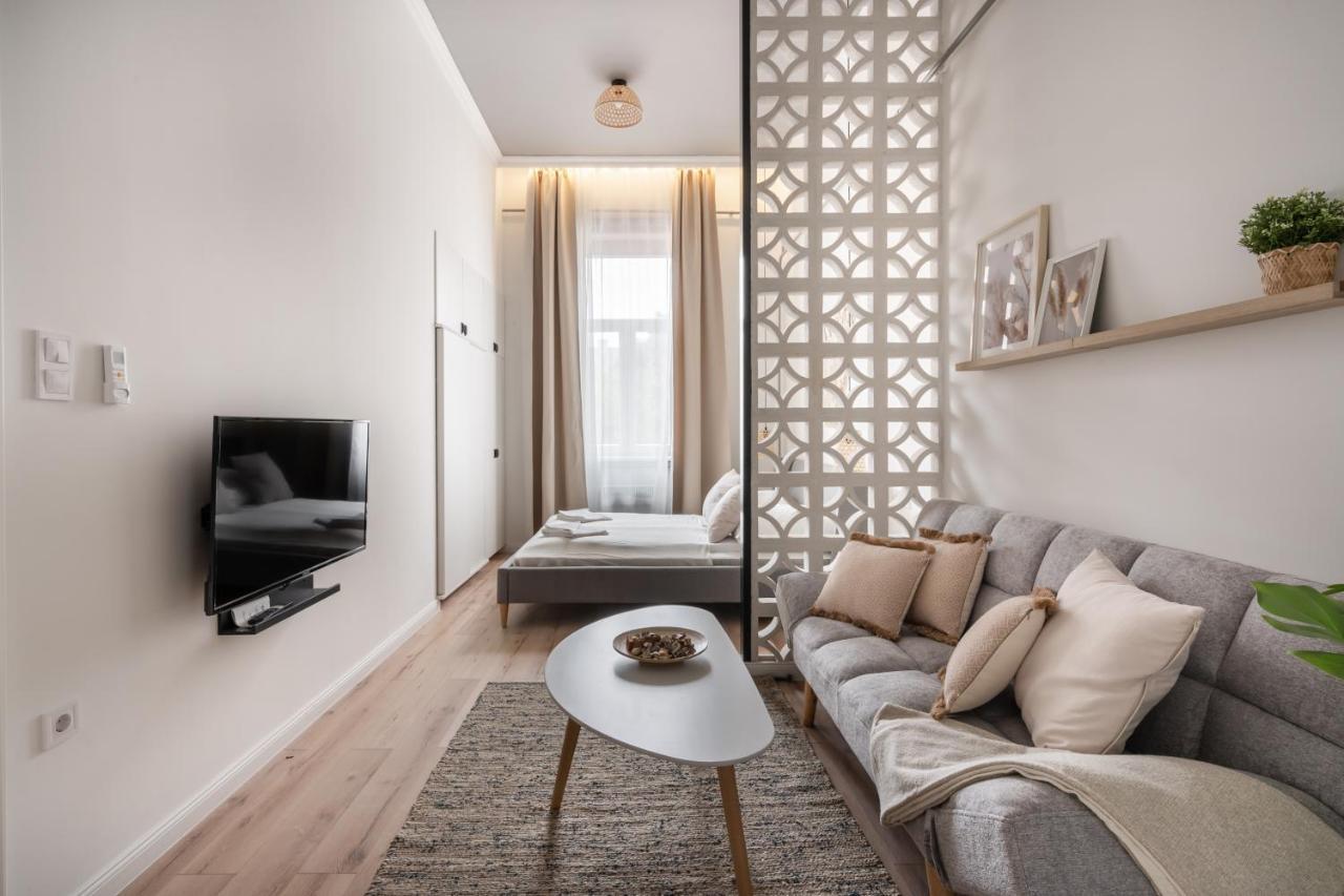 A62 - Akacfa Street Central Residence - Best Location By Bqa Budapest Exteriör bild